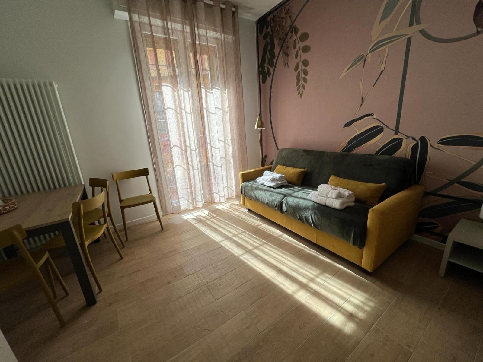 Calari Rooms - Monolocale Болонья Екстер'єр фото