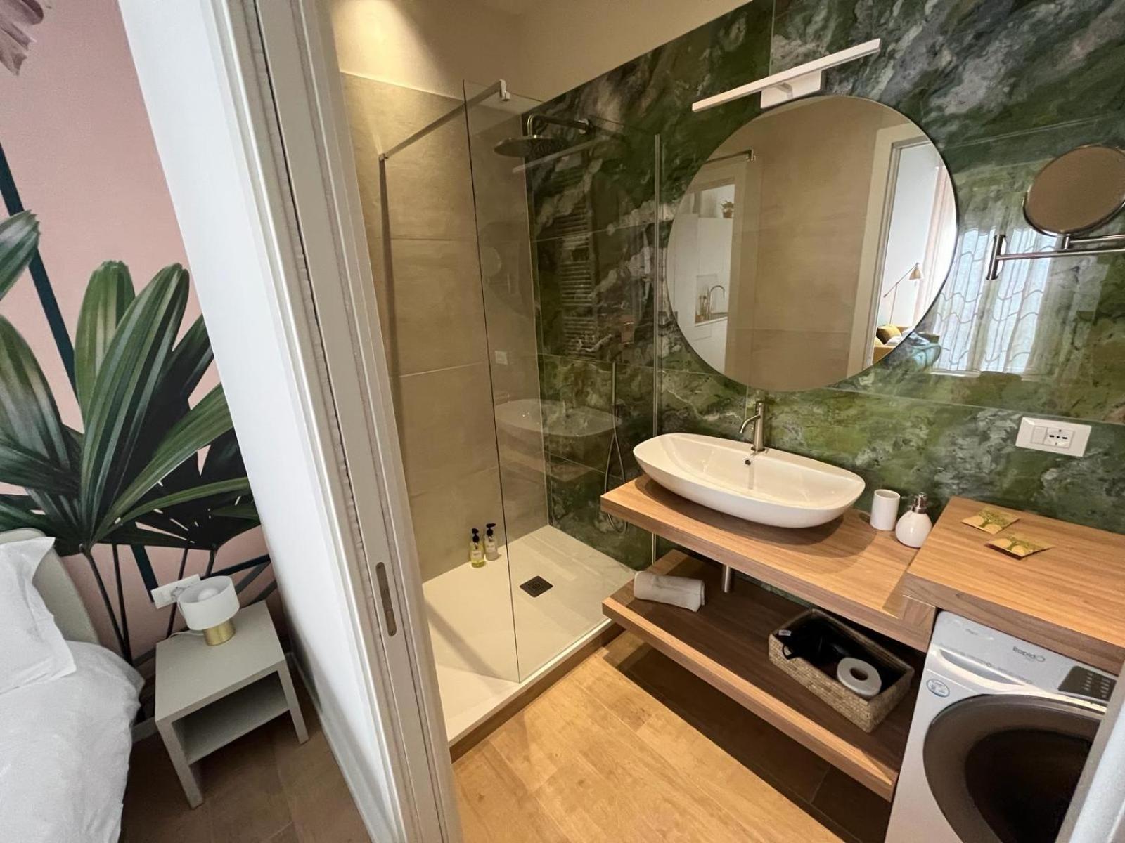 Calari Rooms - Monolocale Болонья Екстер'єр фото
